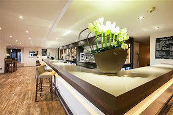 Preston Swallow ภายนอก รูปภาพ